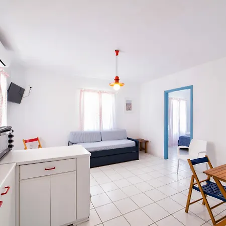 Apartment Fivos
