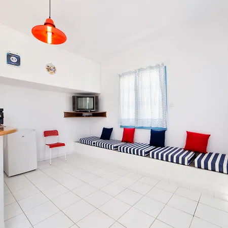 Fivos Parikia (Paros)