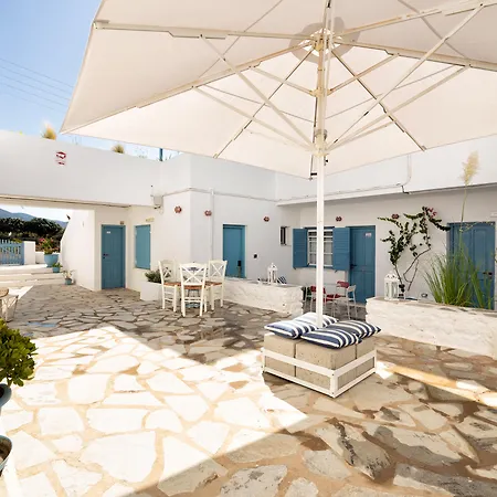 Fivos * Parikia (Paros)