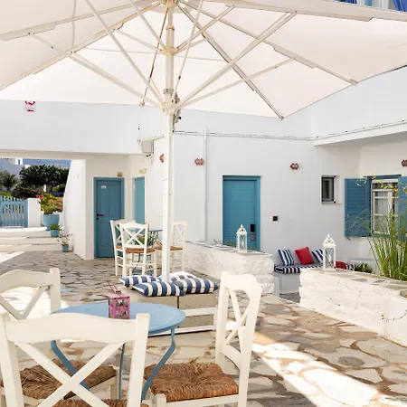 Fivos * Parikia (Paros)