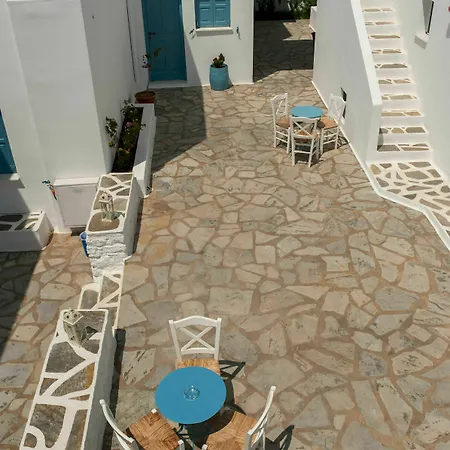 Fivos Apartment *