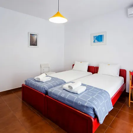 Apartment Fivos *