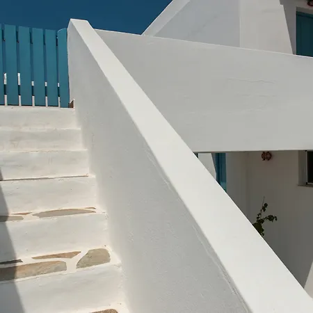 Fivos Parikia (Paros)